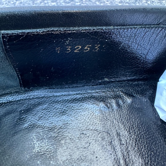 VINTAGE GUCCI BLACK LEATHER  G LOGO DETAIL LOAFERS Size 8-9 MADE IN ITALY - Picture 12 of 13